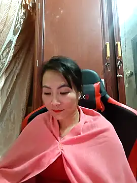 Snapshot of Aly_live chatting on 02.21.26 Aly live online show from 02.21.26