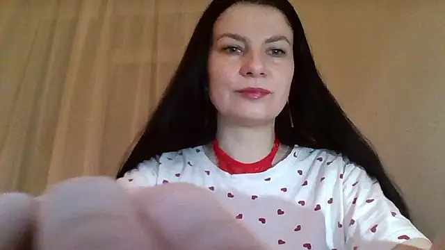 Clover Shine online show from 02.18.26