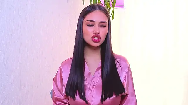 Snapshot of Sofia_Plump chatting on 03.02.26 Sofia Plump online show from 03.02.26