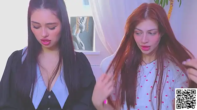 Sofia Plump online show from 04.07.26