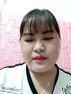 Snapshot of Kee-kimlee chatting on 02.21.26 Kee-kimlee online show from 02.21.26