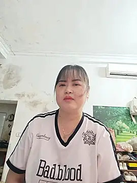 Snapshot of Kee-kimlee chatting on 05.29.26 Kee-kimlee online show from 05.29.26