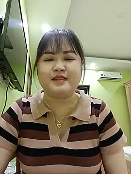 Snapshot of Kee-kimlee chatting on 07.15.26 Kee-kimlee online show from 07.15.26