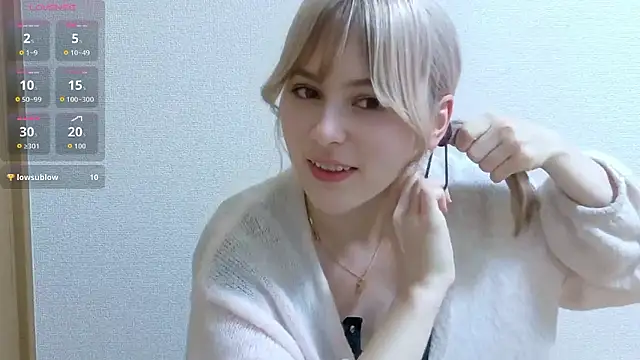 Snapshot of e_ri_ka93 chatting on 05.25.26 e ri ka93 online show from 05.25.26