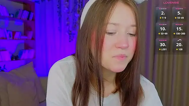 MmollyMay online show from 04.08.26