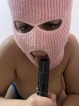 Snapshot of faettaa chatting on 02.18.26 faettaa online show from 02.18.26