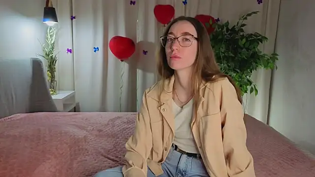 Snapshot of BuenaKaawa chatting on 02.14.26 BuenaKaawa online show from 02.14.26