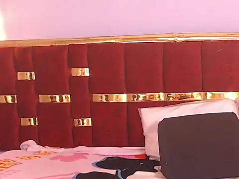 Snapshot of _angela45cute chatting on 02.24.26 angela45cute online show from 02.24.26