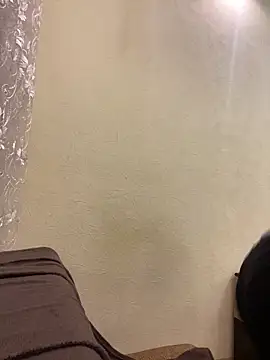 Snapshot of MilaKis chatting on 02.12.26 MilaKis online show from 02.12.26