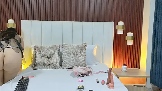 Brisa Silva online show from 03.23.26