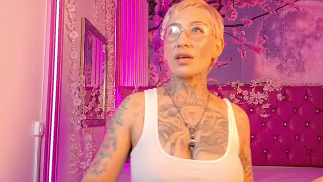 Everlyn sexx online show from 02.28.26