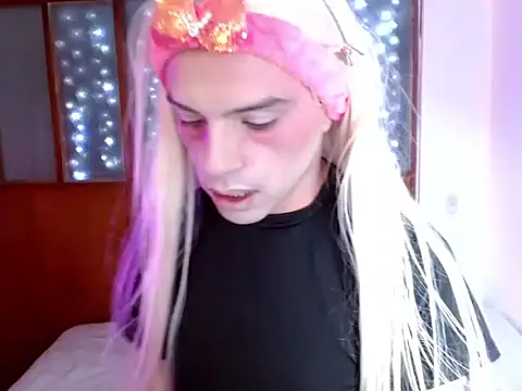 DanniHotBoy02 online show from 02.21.26