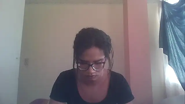Snapshot of horny_brii chatting on 06.11.26 horny brii online show from 06.11.26