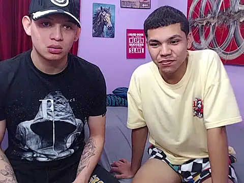 Snapshot of destroys_fuck chatting on 02.17.26 destroys fuck online show from 02.17.26