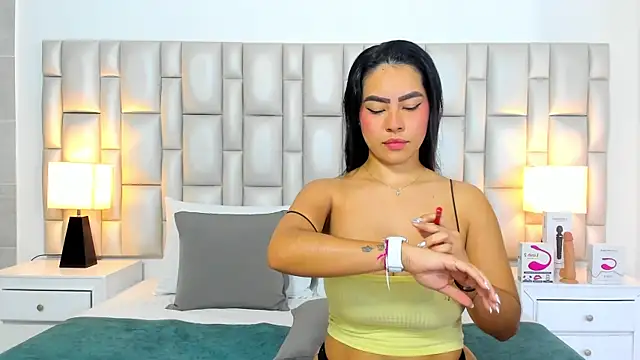 paola katy dicks online show from 03.14.26