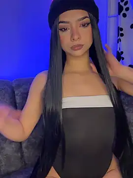 LARIISSAEVANS online show from 07.08.26