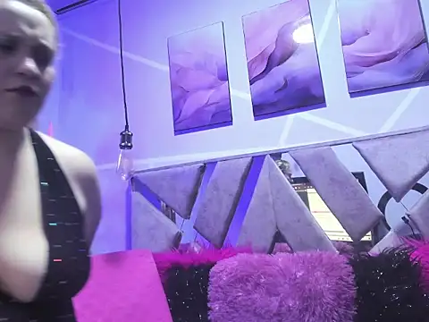 Snapshot of CurvaDorada_noa chatting on 02.16.26 CurvaDorada noa online show from 02.16.26