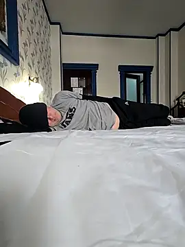 Snapshot of sk8brd_snwbrd_no_snitch chatting on 02.23.26 sk8brd snwbrd no snitch online show from 02.23.26