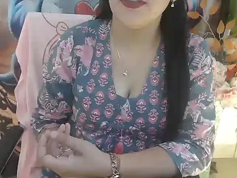 Snapshot of _chitranshi chatting on 05.26.26 chitranshi online show from 05.26.26