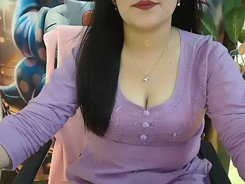 Snapshot of _chitranshi chatting on 05.29.26 chitranshi online show from 05.29.26