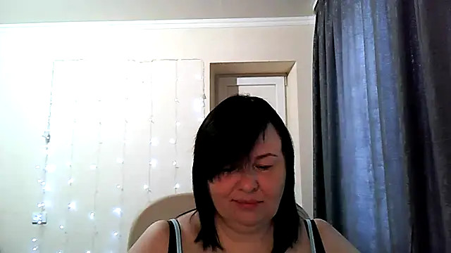 Snapshot of EmilliXXX chatting on 02.23.26 EmilliXXX online show from 02.23.26