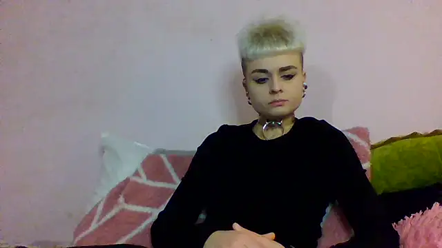 Snapshot of AlisaDear257 chatting on 02.11.26 AlisaDear257 online show from 02.11.26