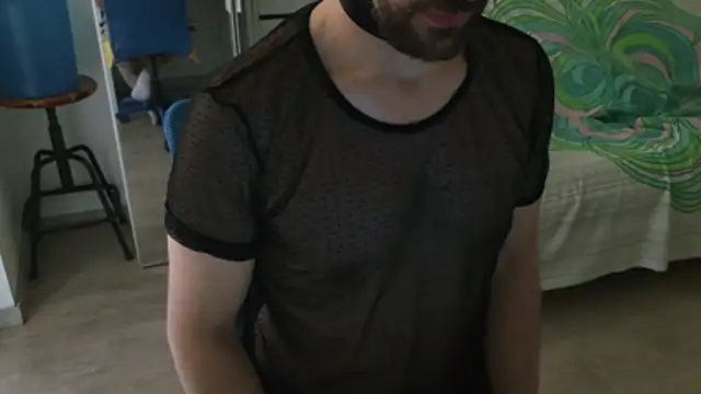 Snapshot of Luchash chatting on 06.18.26 Luchash online show from 06.18.26