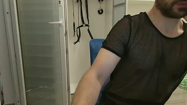 Snapshot of Luchash chatting on 07.23.26 Luchash online show from 07.23.26