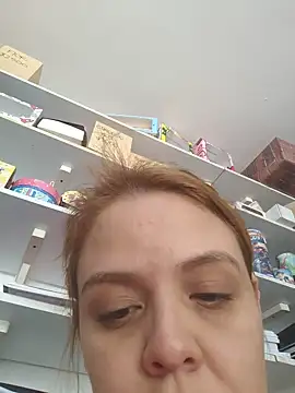 Snapshot of laila_d chatting on 05.28.26 laila d online show from 05.28.26