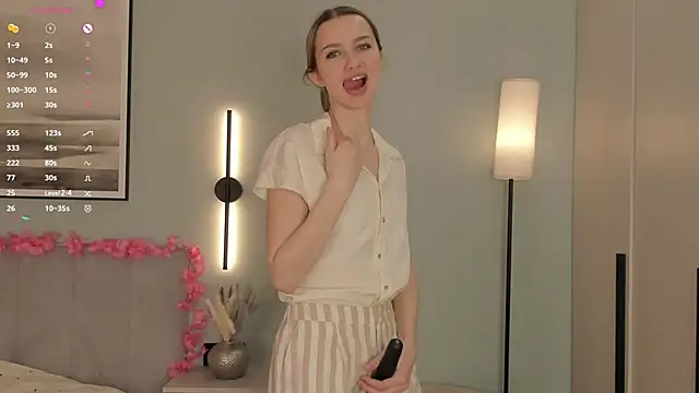 Snapshot of EclipseUrge chatting on 03.01.26 EclipseUrge online show from 03.01.26