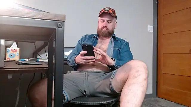 Snapshot of themountainbearmx chatting on 03.04.26 themountainbearmx online show from 03.04.26