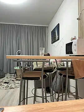 Snapshot of heavenly_charm chatting on 02.25.26 heavenly charm online show from 02.25.26