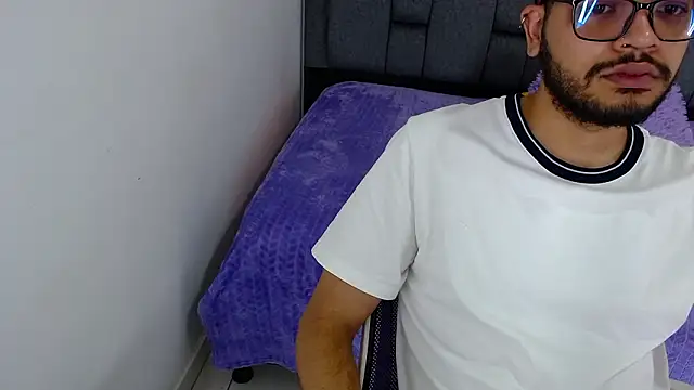 Snapshot of J_black_ chatting on 02.19.26 J black online show from 02.19.26