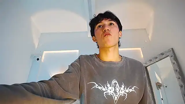 jullian ricci online show from 04.15.26