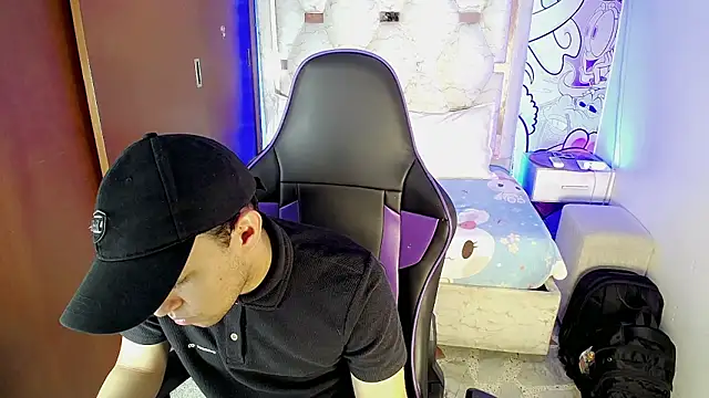 Top and bottom online show from 03.20.26