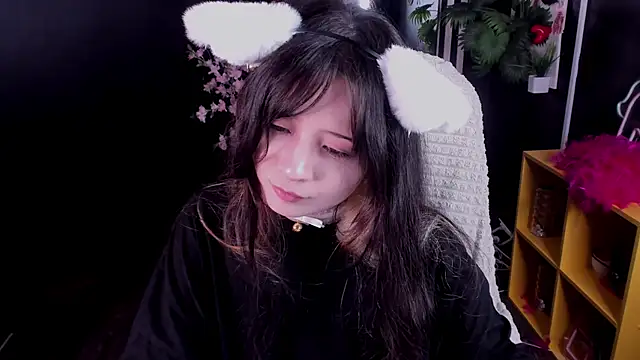 Snapshot of May_Ling chatting on 06.18.26 May Ling online show from 06.18.26