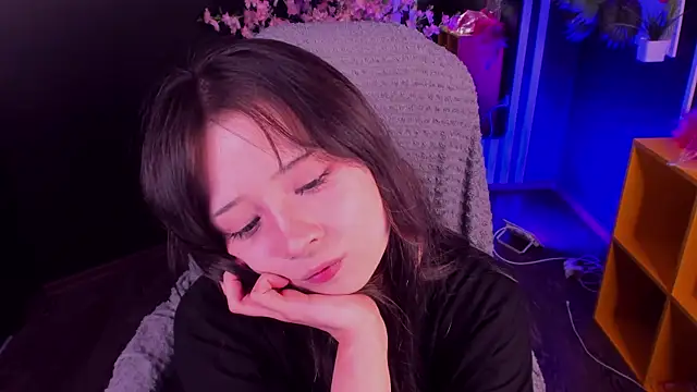 Snapshot of May_Ling chatting on 07.30.26 May Ling online show from 07.30.26