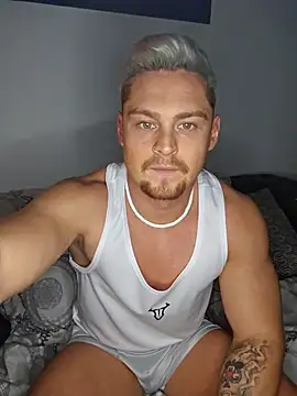 Snapshot of EddyRise- chatting on 02.24.26 EddyRise- online show from 02.24.26