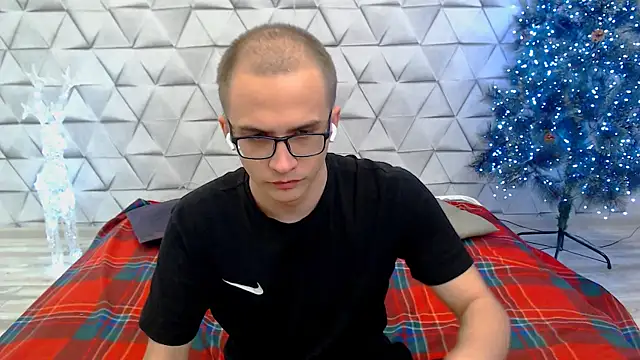 Pure Aura online show from 02.27.26