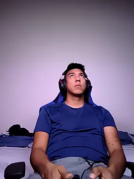 mamichula266 online show from 04.22.26