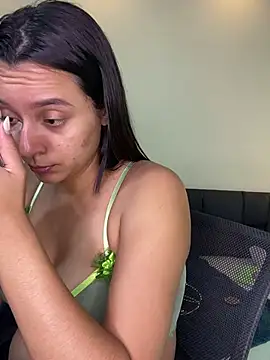 Hanna Williams   online show from 02.12.26