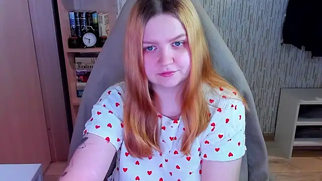 Snapshot of AnitaXVine chatting on 02.20.26 AnitaXVine online show from 02.20.26