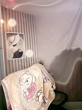 Snapshot of Girl-crazy1 chatting on 02.13.26 Girl-crazy1 online show from 02.13.26