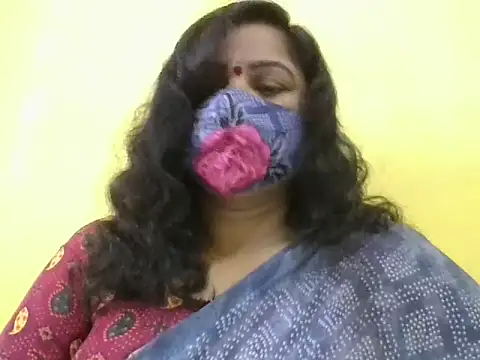 Snapshot of anu-reddyy chatting on 03.02.26 anu-reddyy online show from 03.02.26