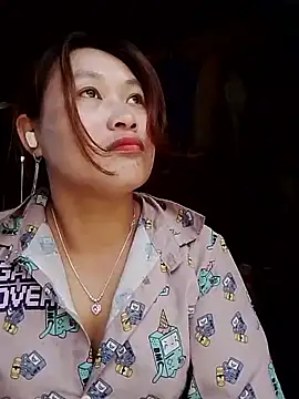 Snapshot of bany-lee chatting on 05.05.26 bany-lee online show from 05.05.26