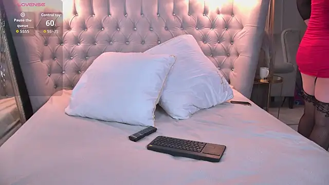 Snapshot of RubyReeves chatting on 03.01.26 RubyReeves online show from 03.01.26