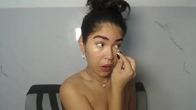 Snapshot of melodyphillips_2_ chatting on 06.19.26 melodyphillips 2 online show from 06.19.26