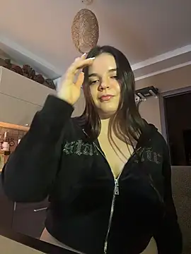 Snapshot of VictoriaPricee chatting on 02.24.26 VictoriaPricee online show from 02.24.26