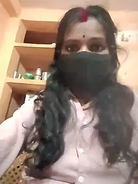 Snapshot of Desi_Couple_P chatting on 03.04.26 Desi Couple P online show from 03.04.26