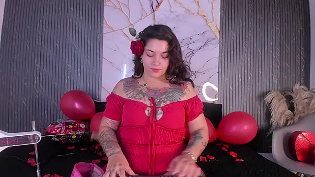 Snapshot of raven_noctis_ chatting on 02.16.26 raven noctis online show from 02.16.26